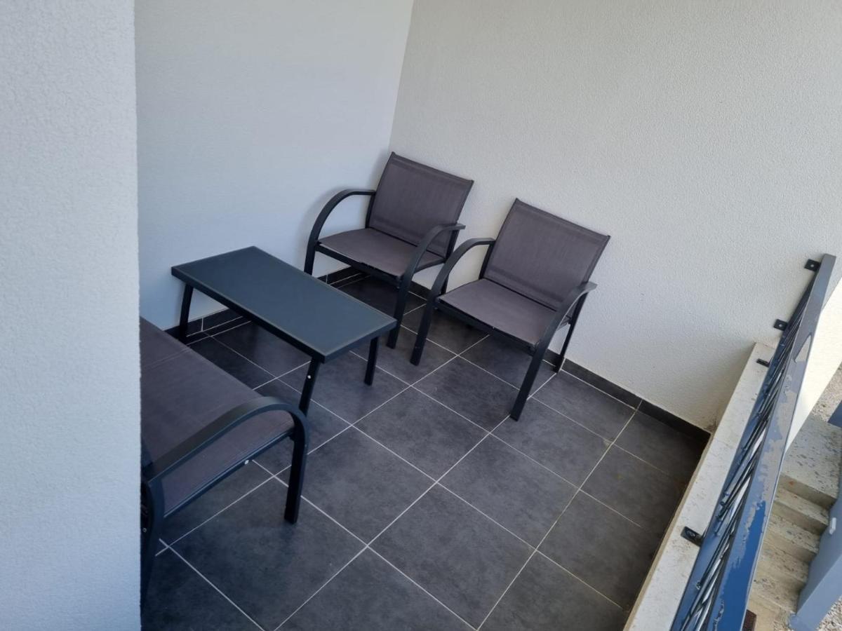 Apartmani Anastasia With Pool, Novalja Zewnętrze zdjęcie