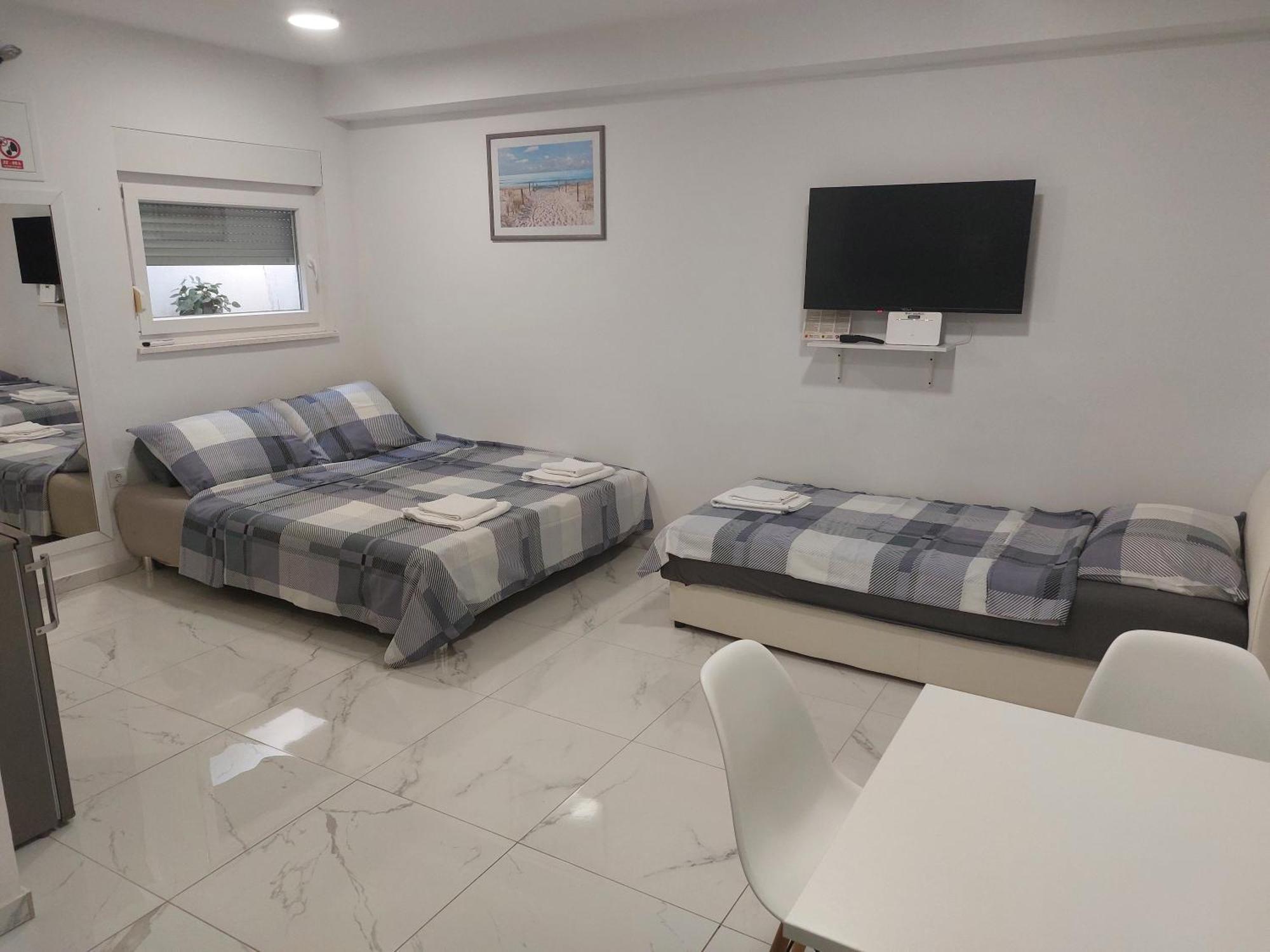 Apartmani Anastasia With Pool, Novalja Zewnętrze zdjęcie